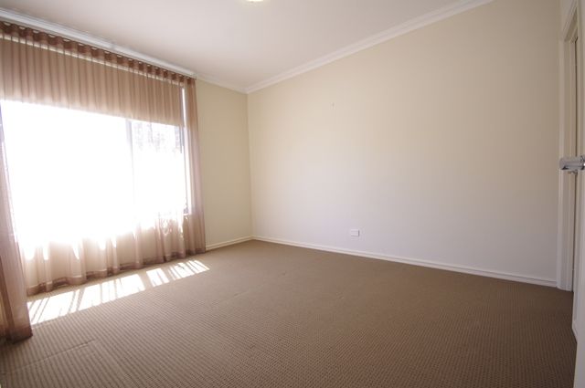 16 Bourne Street, Morley, WA 6062