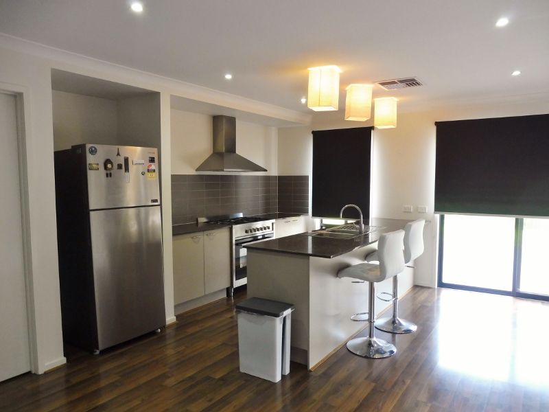 12 Clarence Place, Cranbourne East, VIC 3977