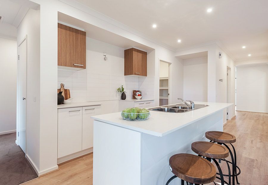 8 Kangaroo Road, Craigieburn, VIC 3064