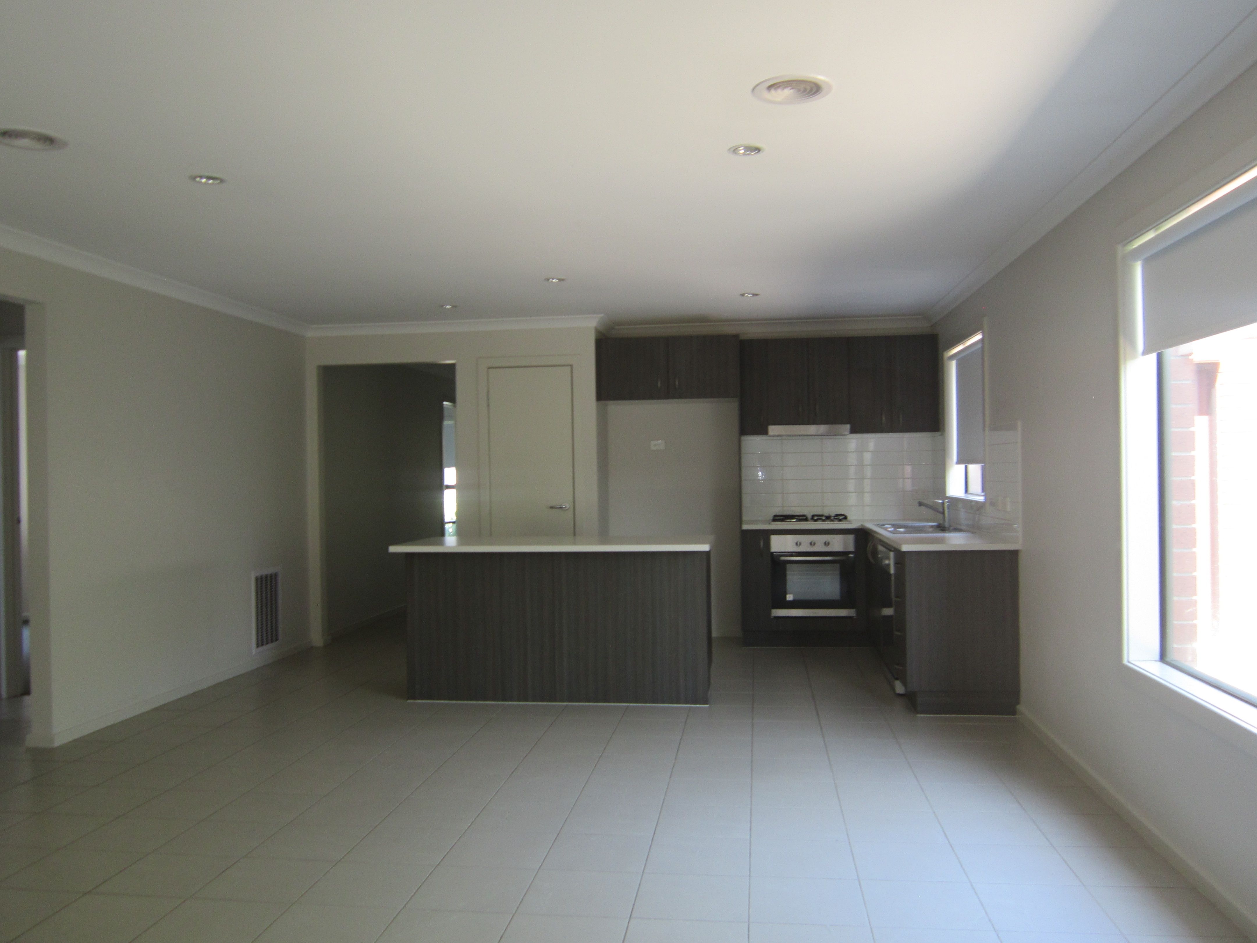 19 Markbeech Crescent, OFFICER, VIC 3809