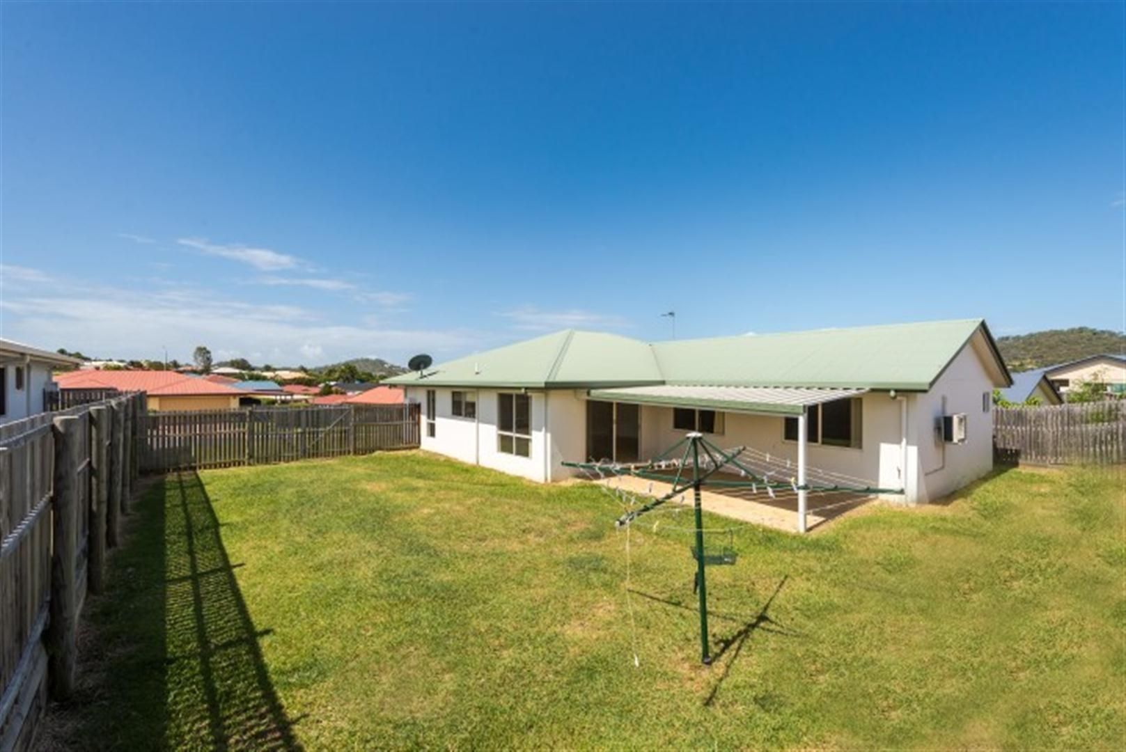 7 Saxonvale Court, New Auckland, QLD 4680