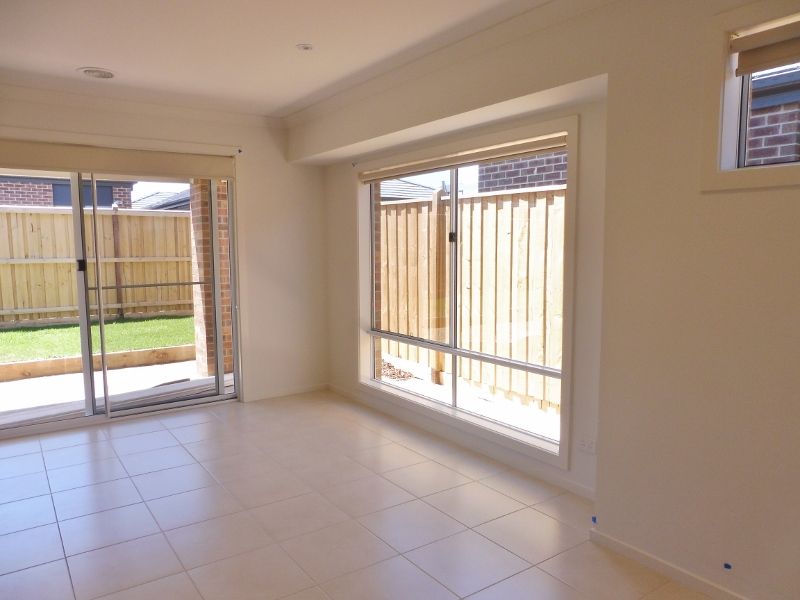 85 Lineham Drive, Cranbourne East, VIC 3977