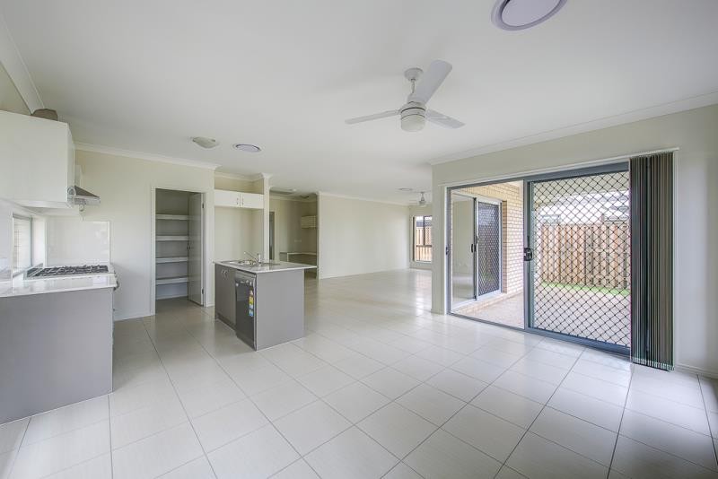 24 Flinders Circuit, Fitzgibbon, QLD 4018