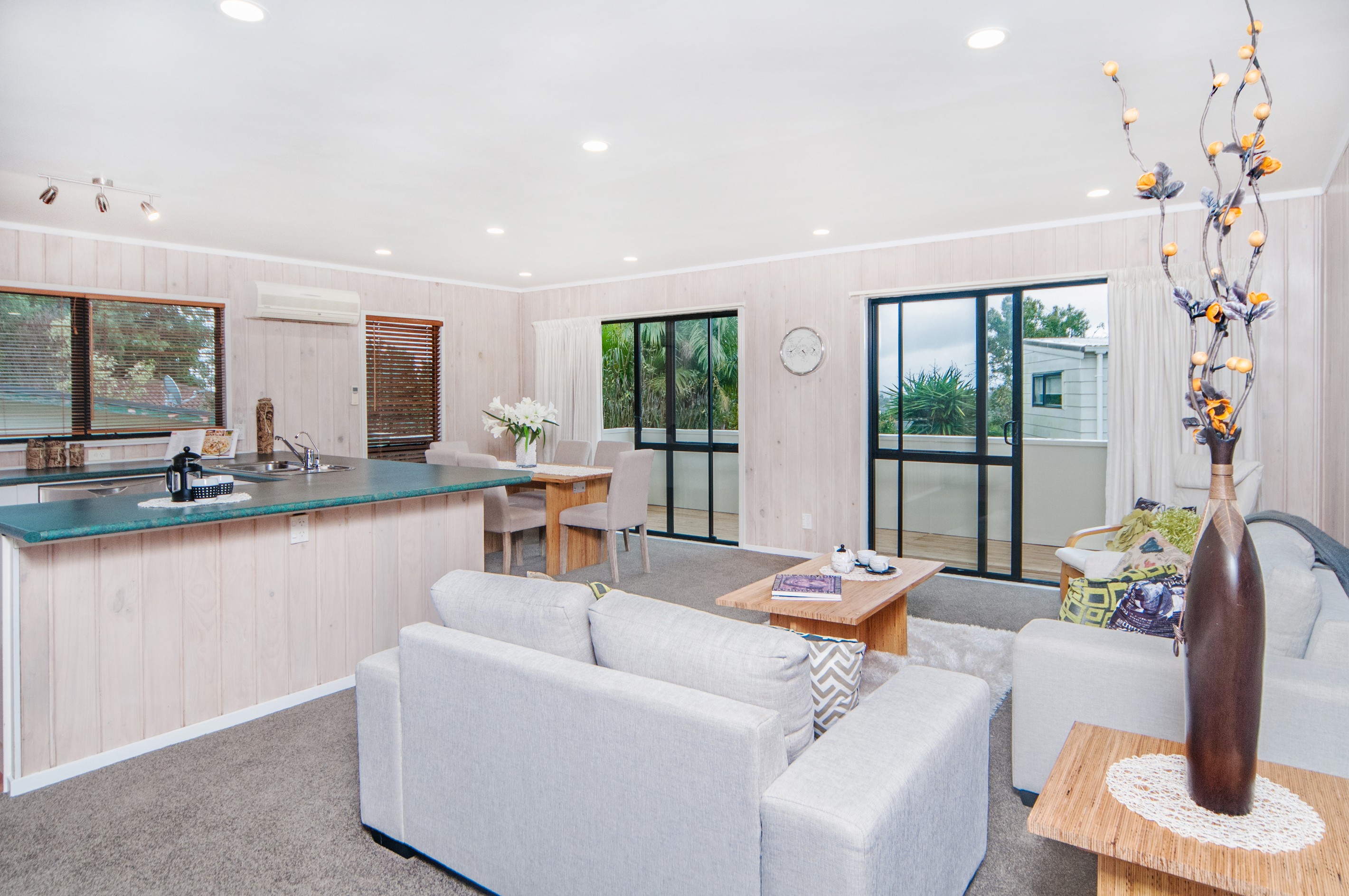 2/12 Bain Place, Bucklands Beach, Manukau City