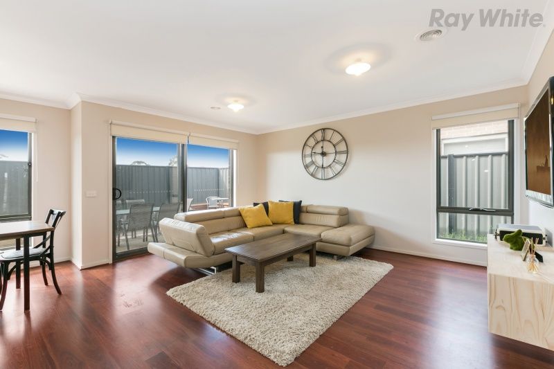 29 Falabella Road, Clyde North, VIC 3978