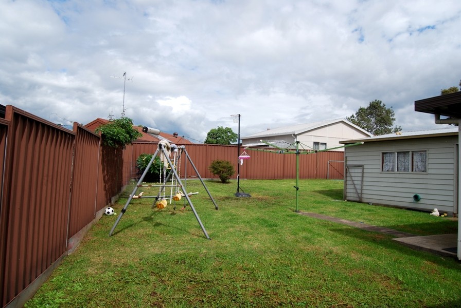 14 Warburton Avenue, Werrington County, NSW 2747