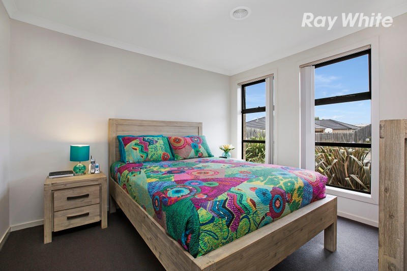 4 Alapont Close, Pakenham, VIC 3810