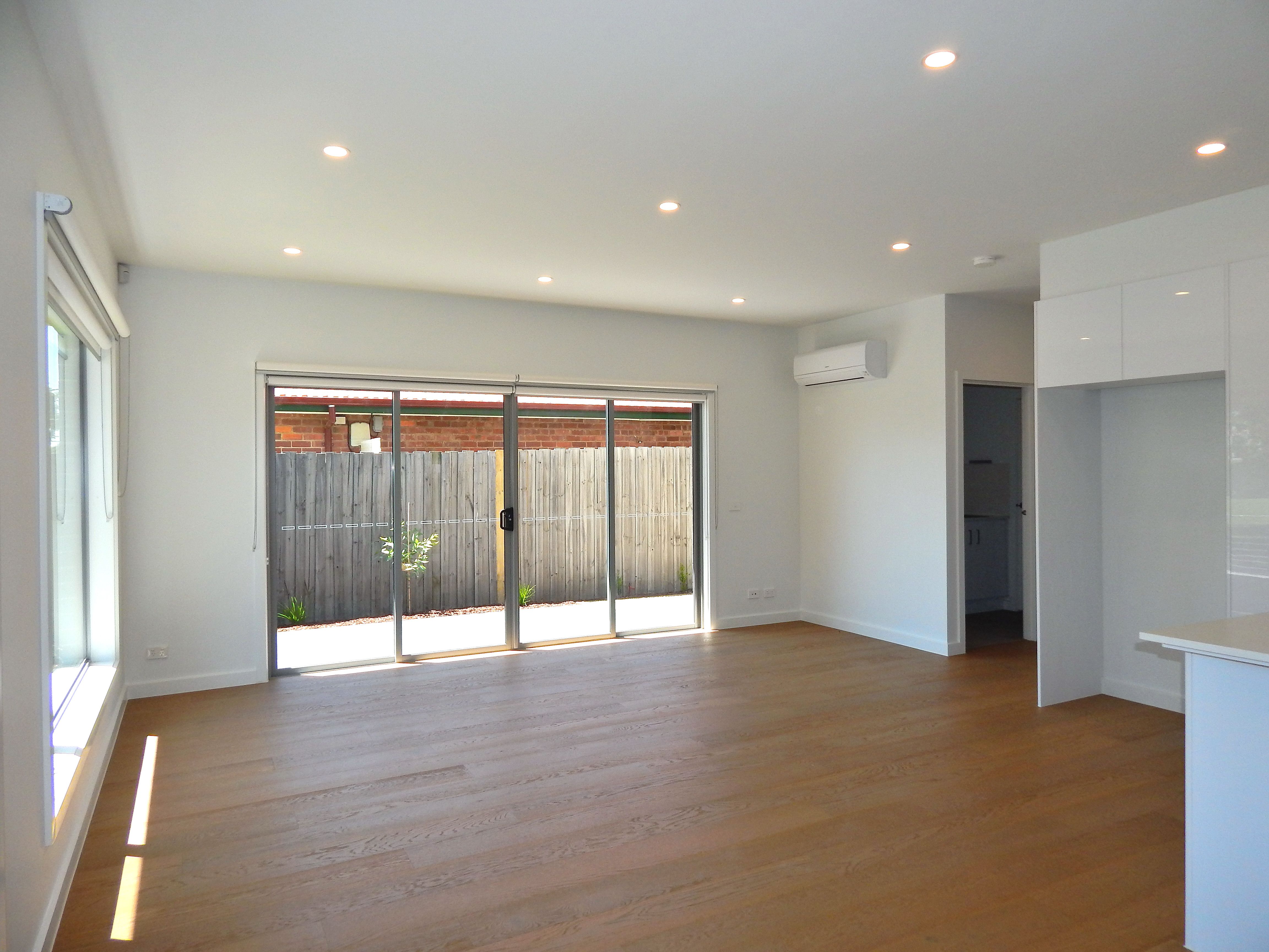 1/6 Spratling Street, Reservoir, VIC 3073