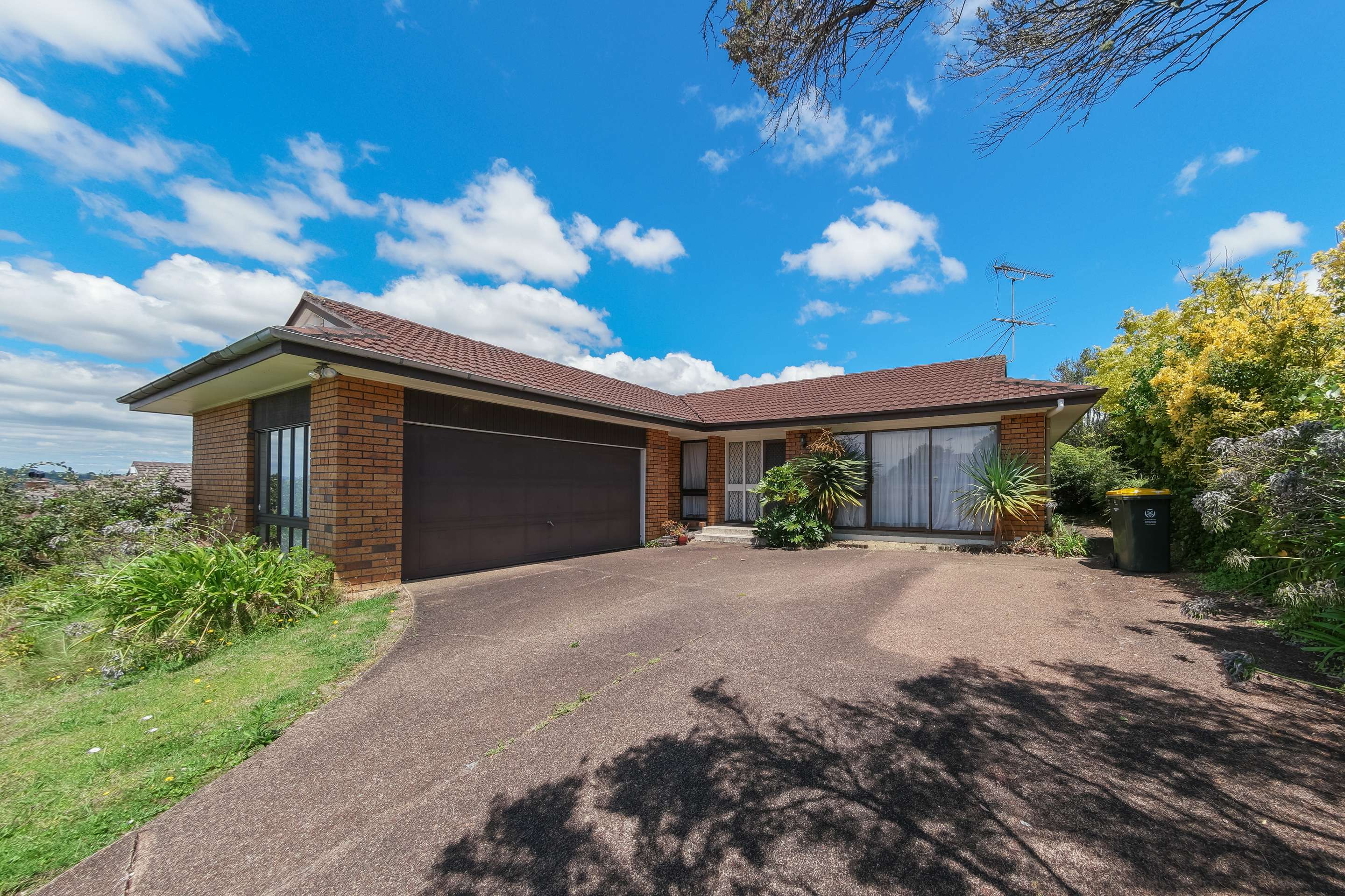 16 St Simon Place, Botany, Auckland Real Estate Ray White New Zealand