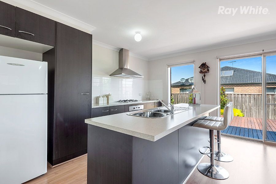 11 Cabarita Crescent, South Morang, VIC 3752
