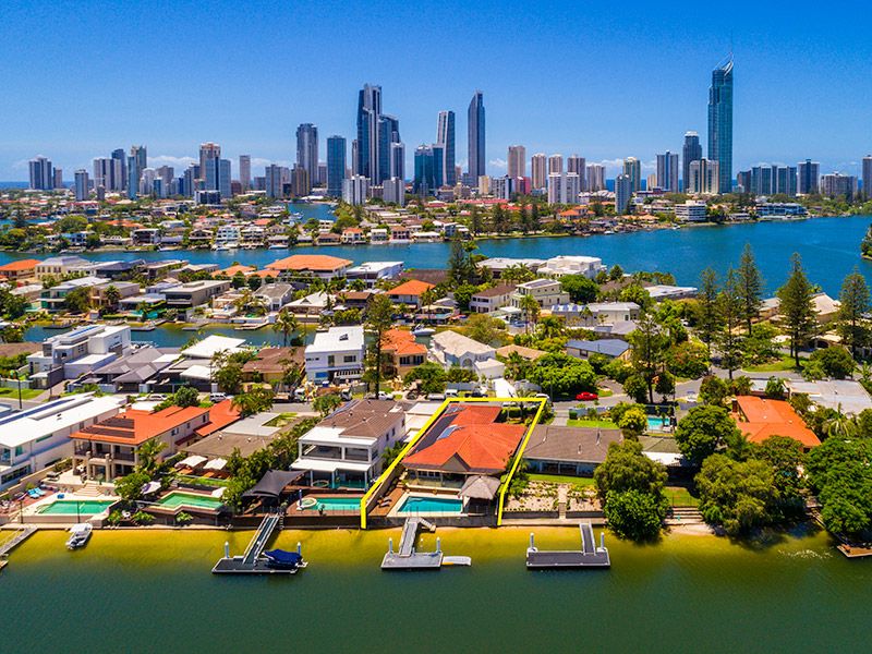 10 The Lido, ISLE OF CAPRI QLD 4217