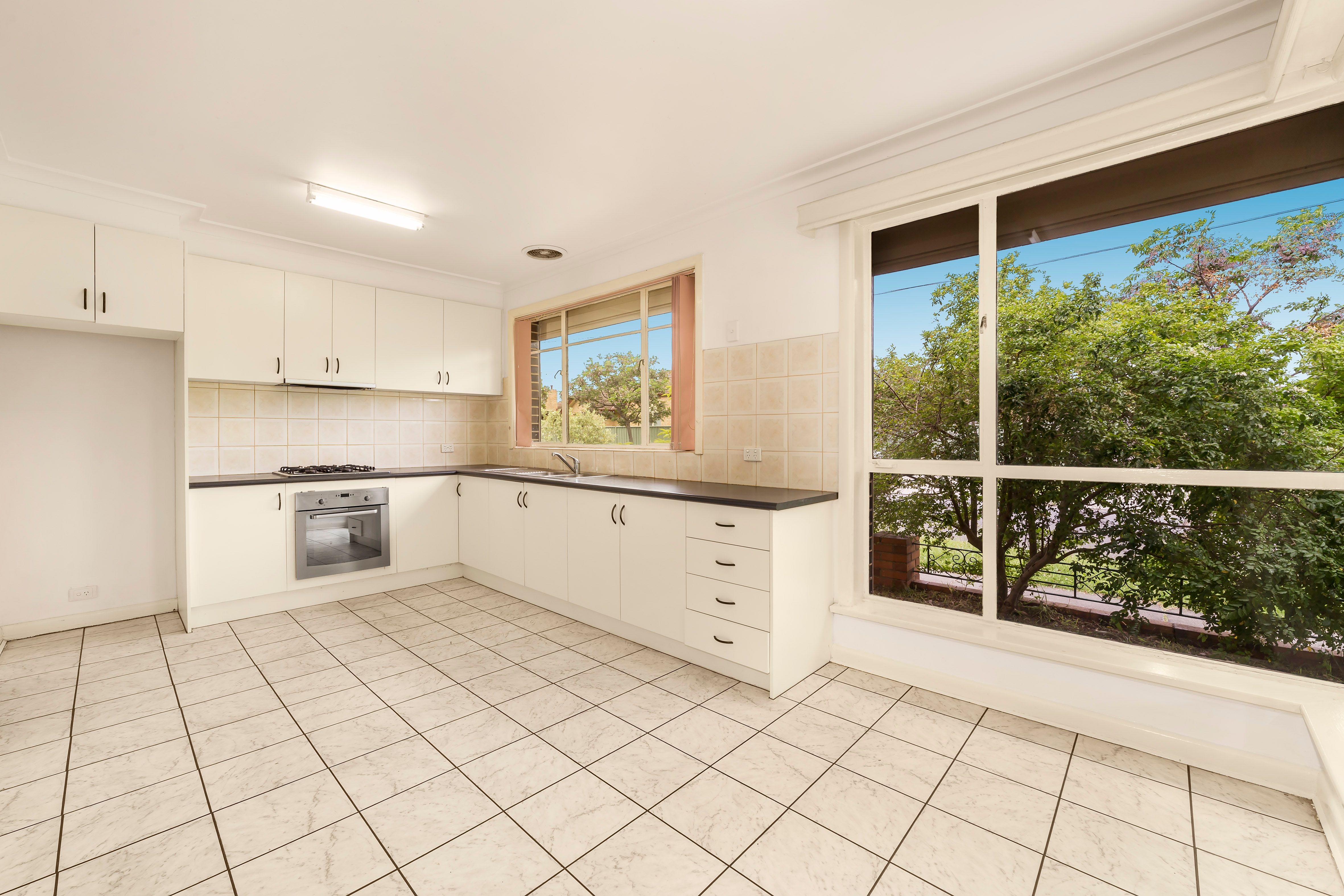 2 Green Avenue, Kingsbury, VIC 3083
