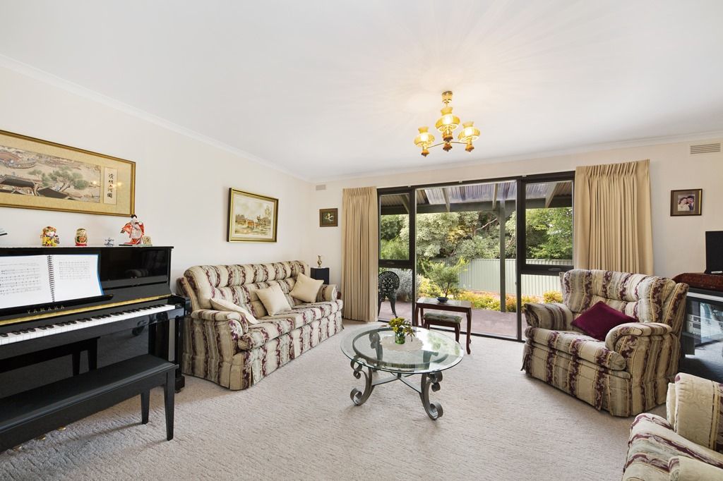 219 Shire Avenue, Mount Helen, VIC 3350
