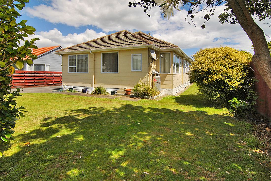 14 Kapiti Crescent, Titahi Bay, Porirua City
