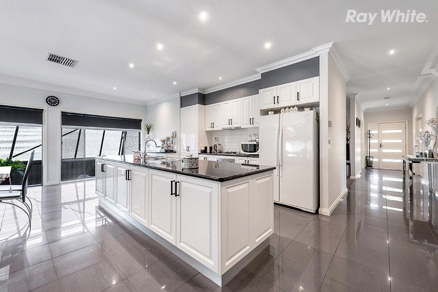 21 Madden Drive, South Morang, VIC 3752