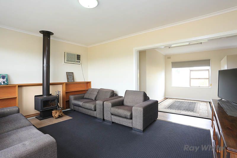10 Noble Road, Clare, SA 5453