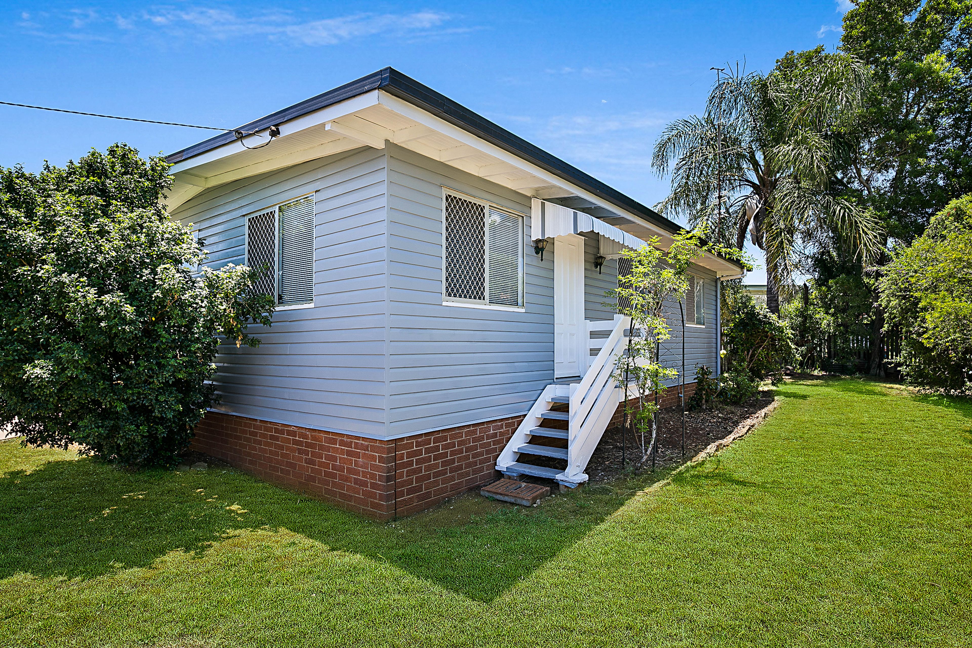24 Waverley Street, North Toowoomba QLD 4350