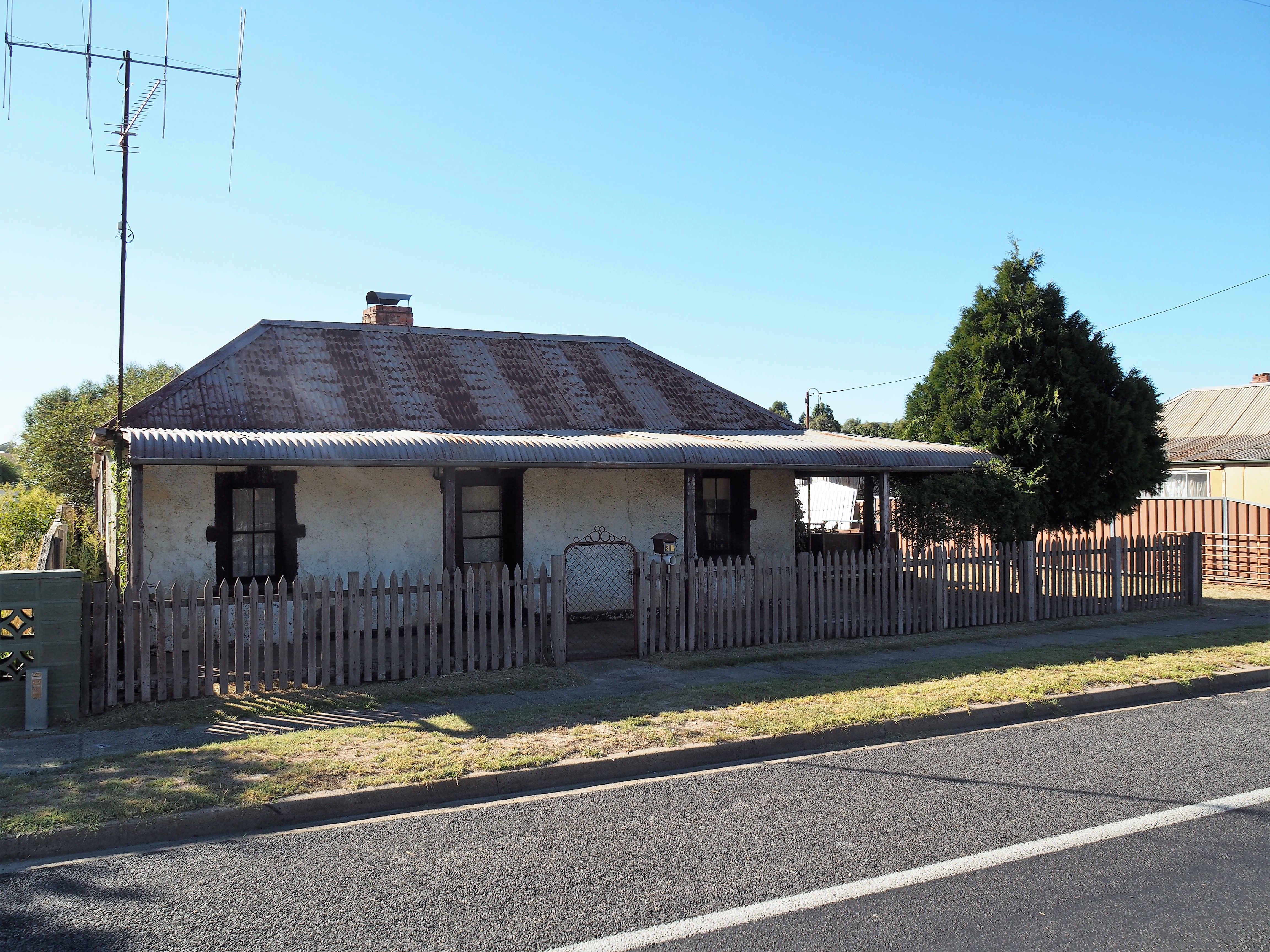 21 Rockley Street