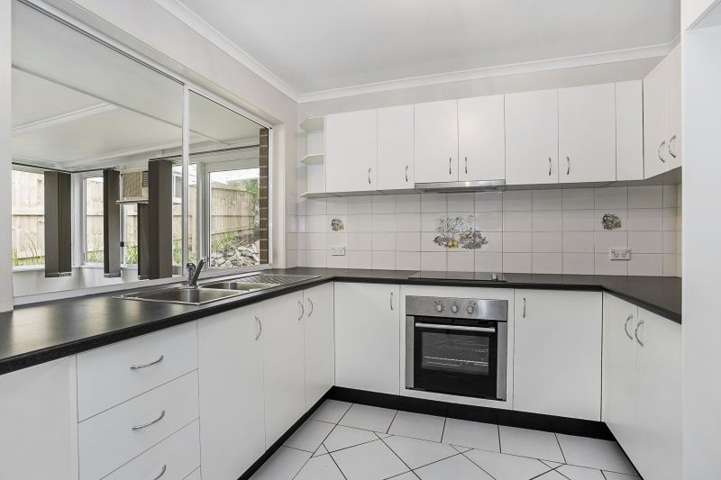 1 Ellen Street, Oxley, QLD 4075