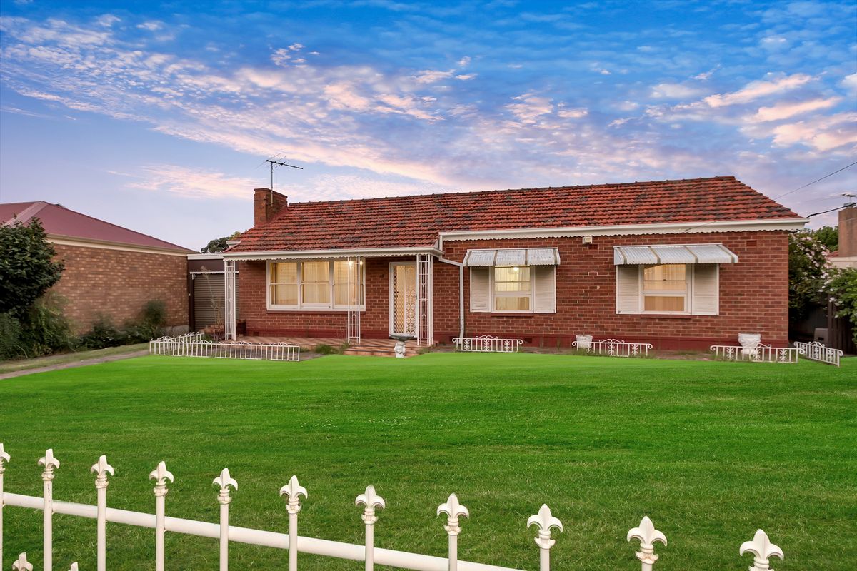 18 Lily Street, Blair Athol SA 5084