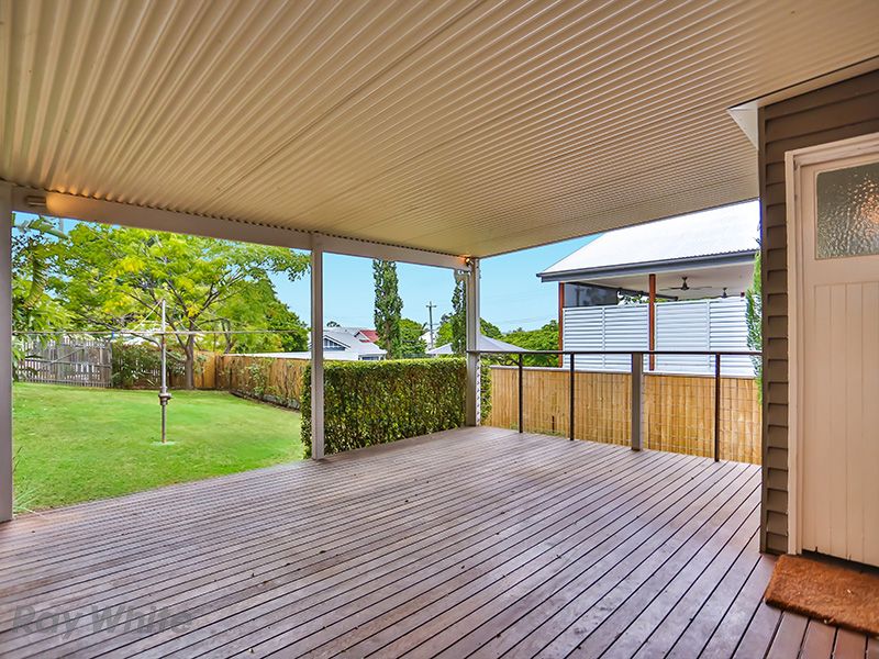 24 Brook Street, Windsor, QLD 4030