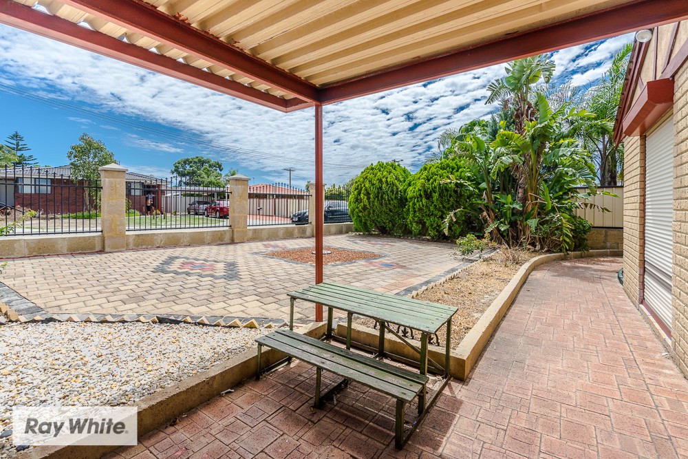 18 Steedman Loop, Mirrabooka, WA 6061