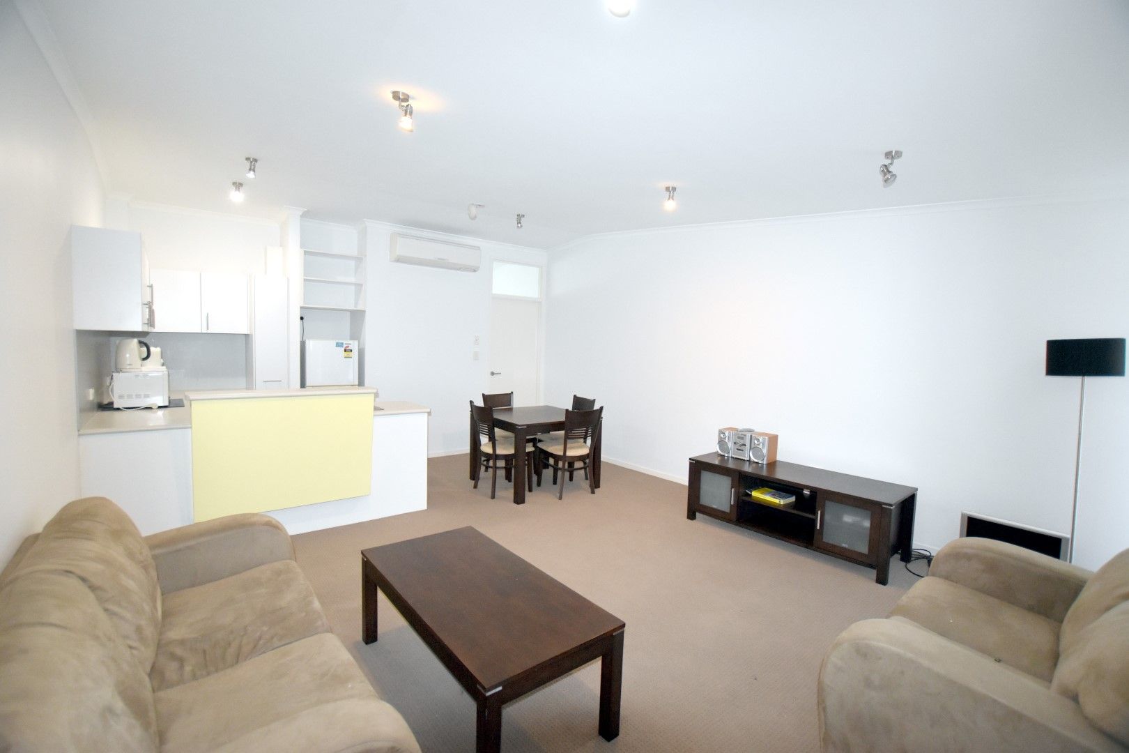 11/24 Kent Street, West Gladstone, QLD 4680