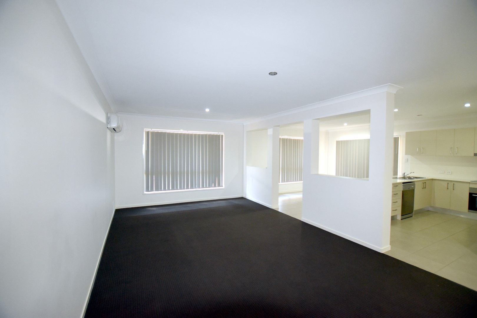 32 Petrel Street, Kirkwood, QLD 4680