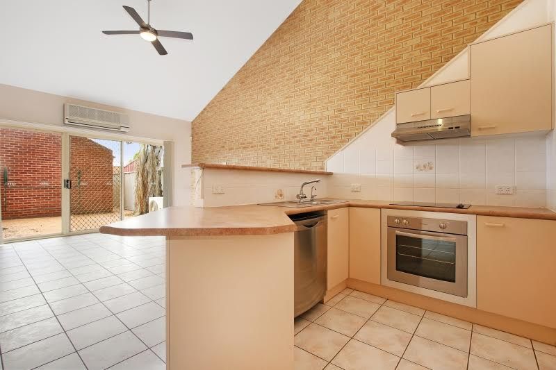 1/542 Kotthoff Street, Lavington, NSW 2641