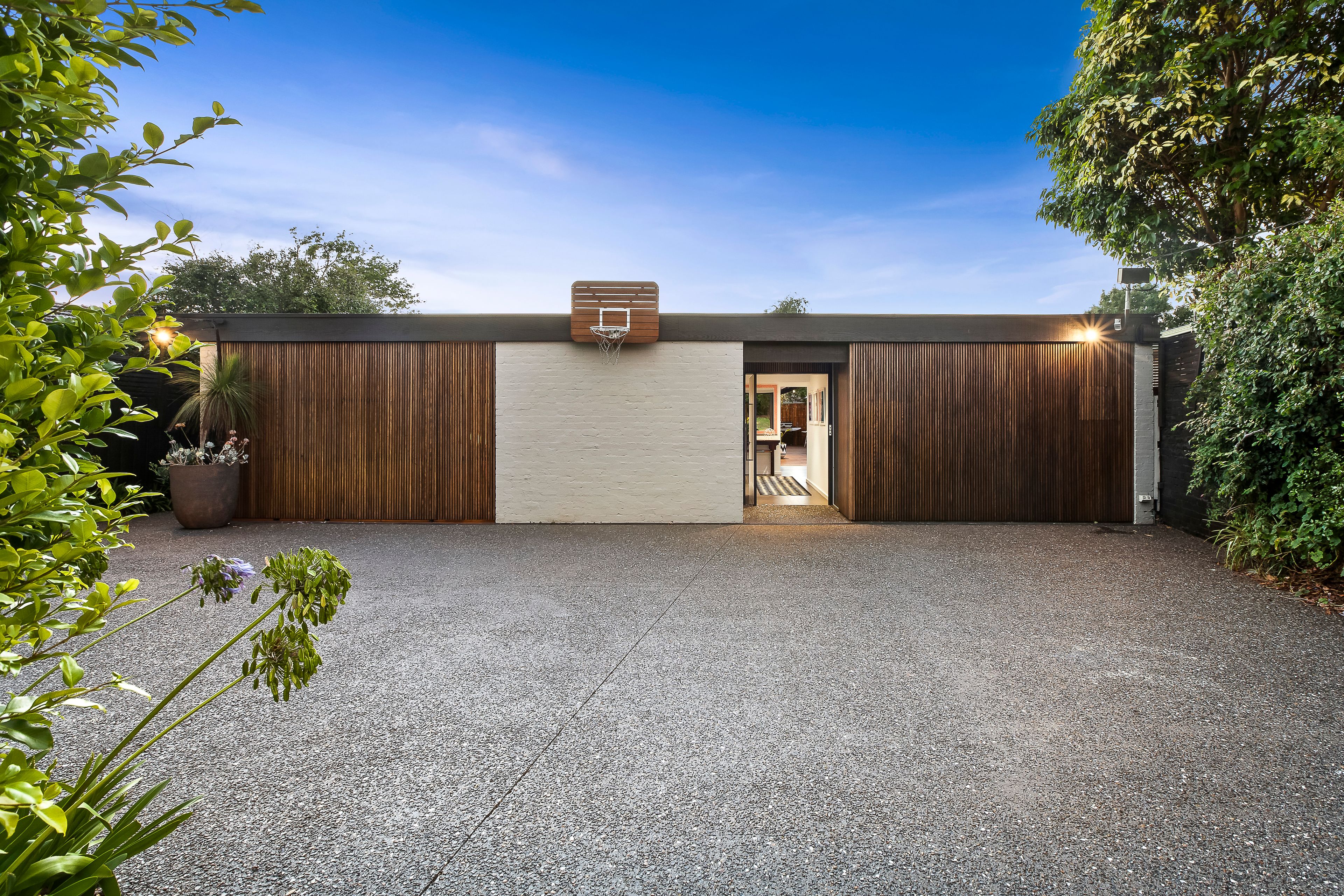 12 Bushbury Court, Hughesdale, VIC 3166
