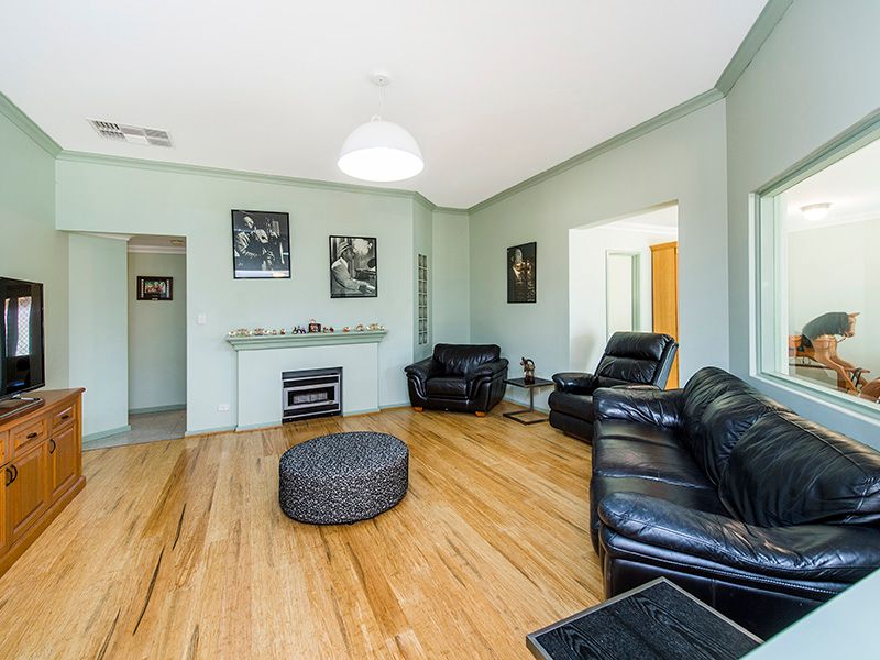 5 Sunningdale Circle, Cooloongup, WA 6168