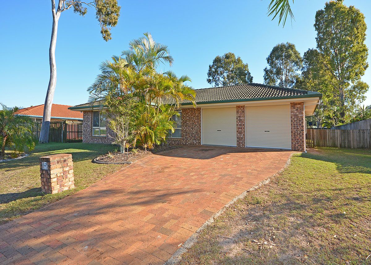 5 Rosella Way, Eli Waters QLD 4655