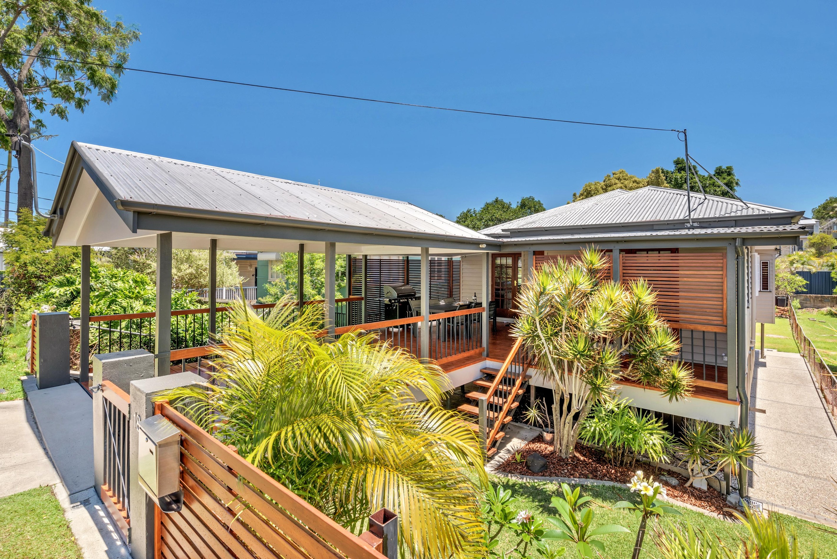 18 Evans Street, Kedron, QLD 4031