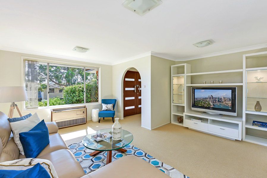 11 Livingstone Place, Mount Colah, NSW 2079