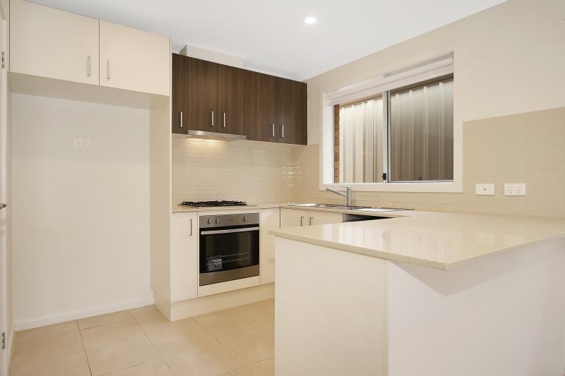 27 Brookfield Mews, Lavington, NSW 2641