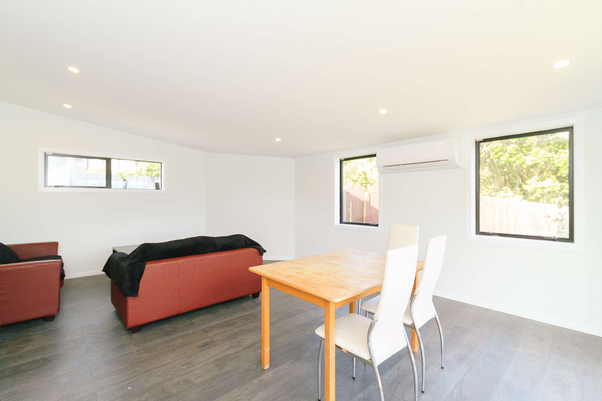 2/167 Maungaraki Road photo 7