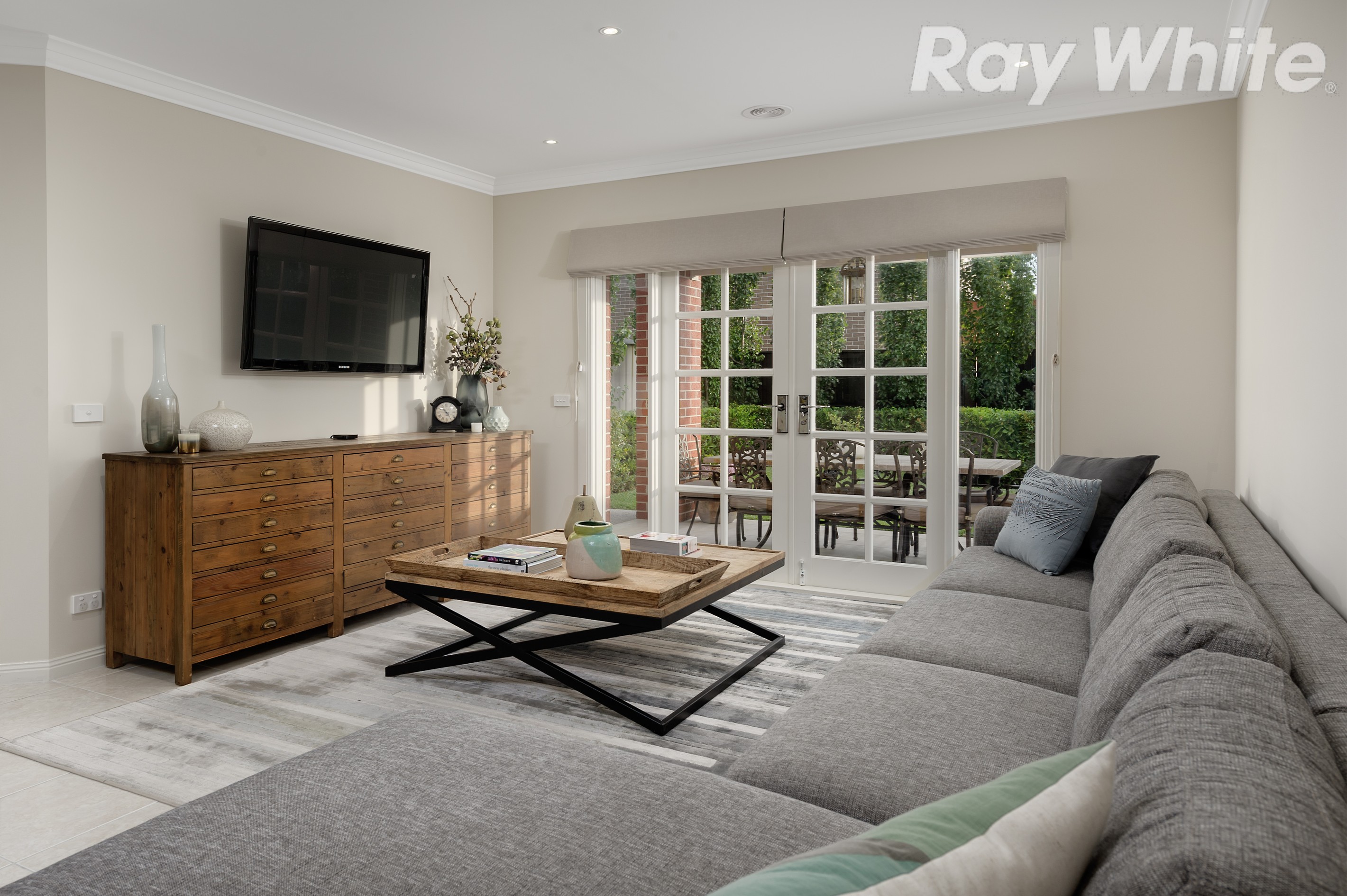 16 Gledswood Avenue, South Morang, VIC 3752