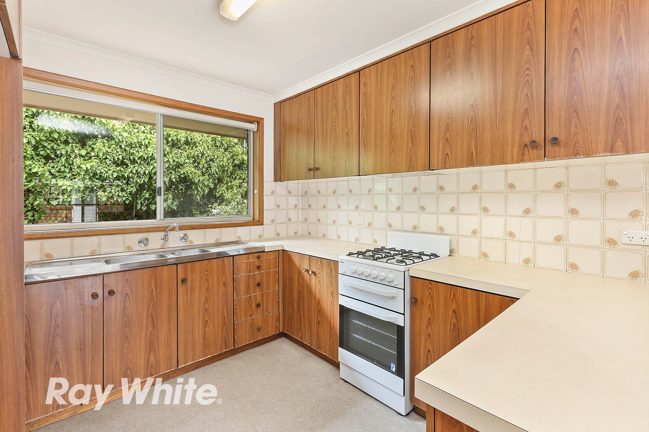2/12 Duggan Court, Highton, VIC 3216