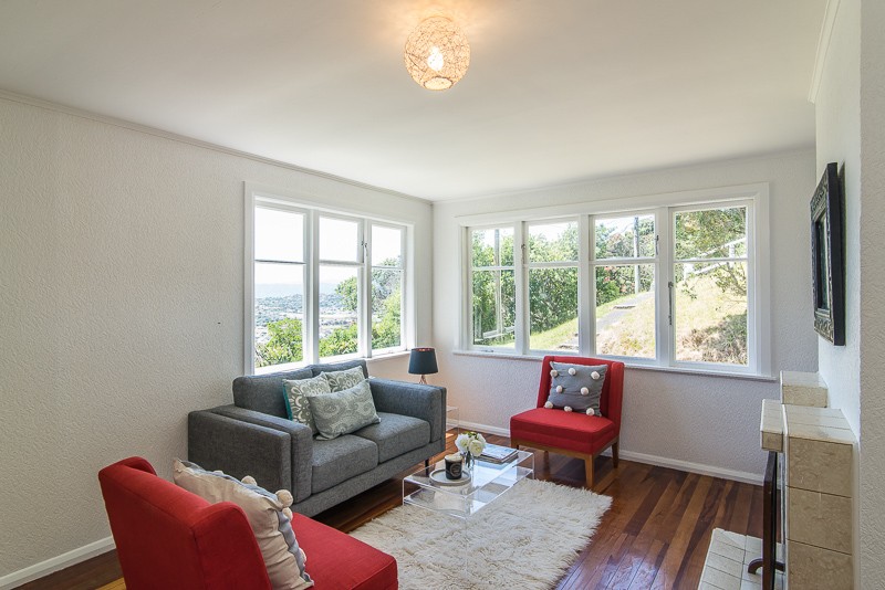 8 Dunedin Terrace, Melrose, Wellington City