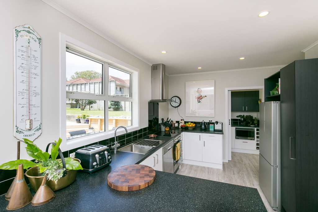 9 Huia Street photo 6