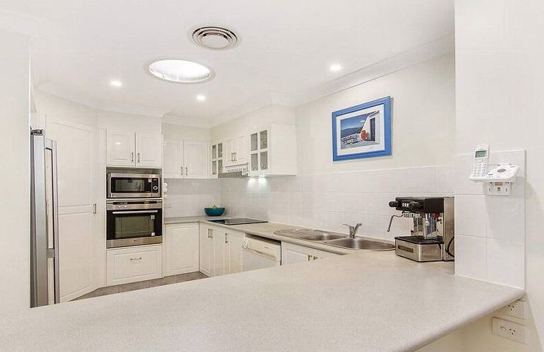 10 Robinia Court, Robina, QLD 4226
