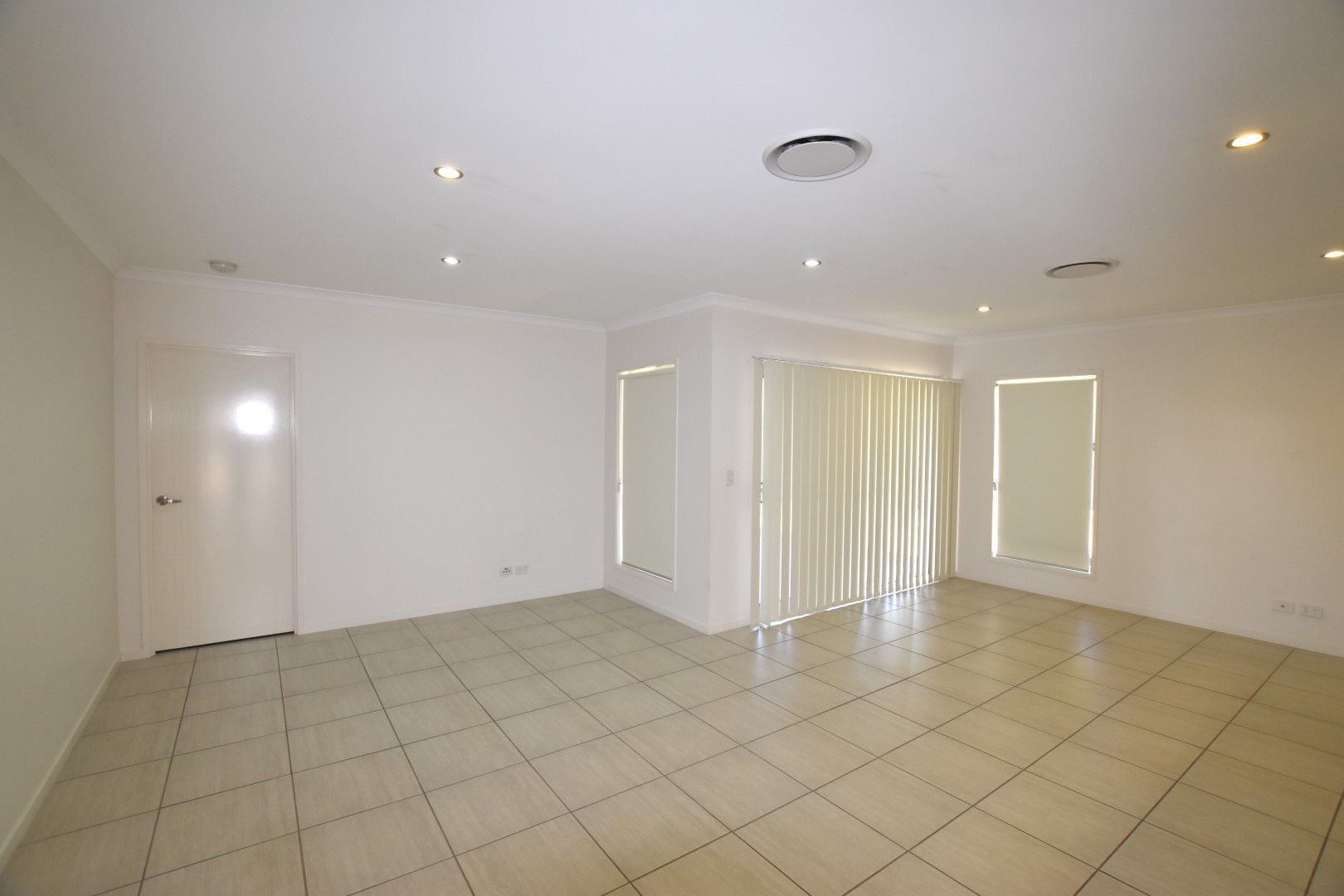 9 Broadwater Place, New Auckland, QLD 4680