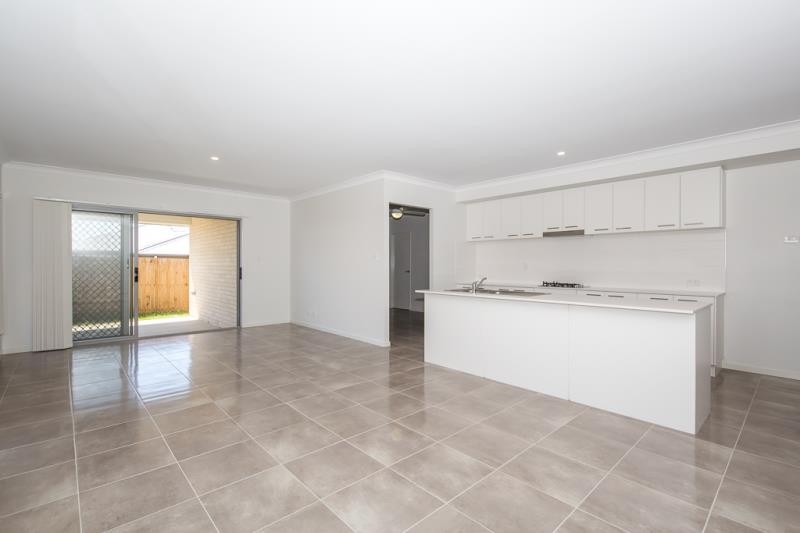 33 Barakula Street, South Ripley, QLD 4306
