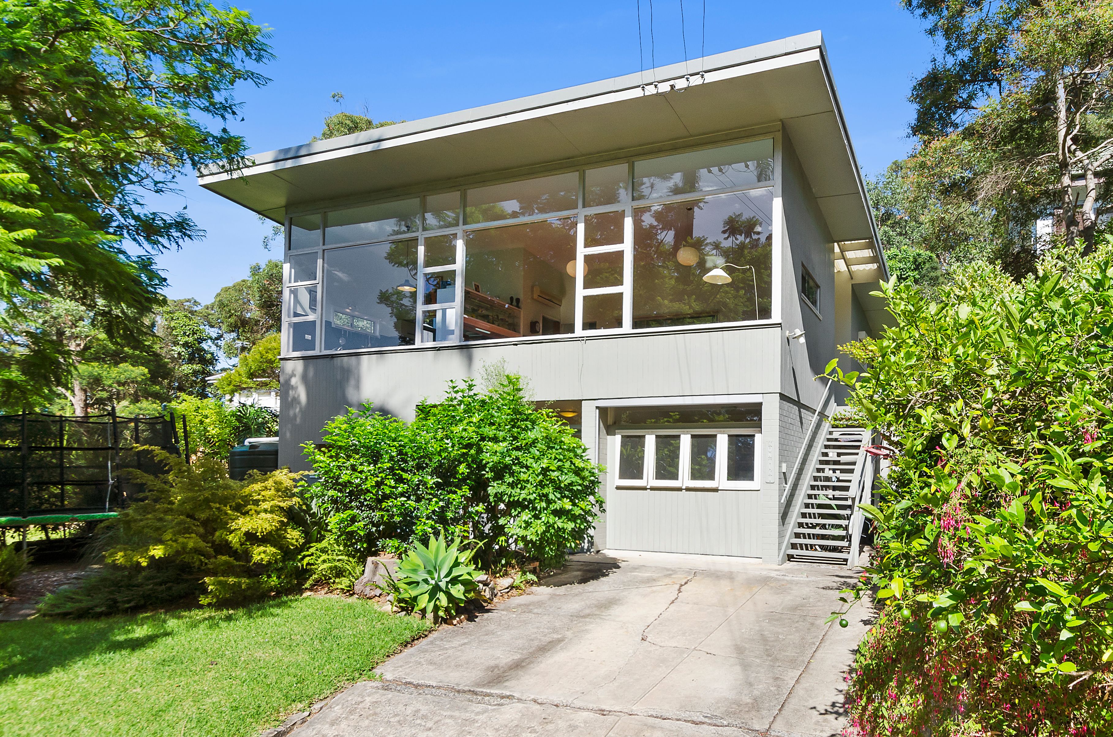44 Railway Avenue