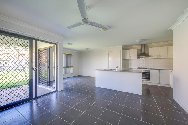 5 Tahr Place, Dakabin, QLD 4503