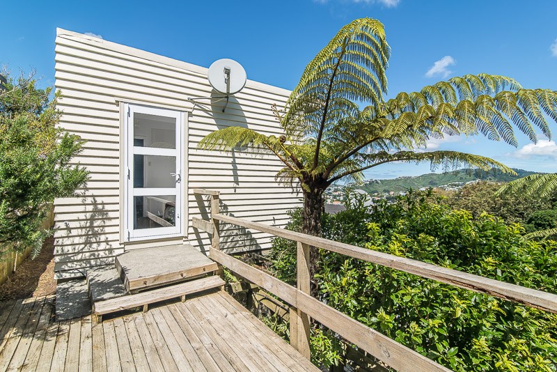 1/8 Mataroa Avenue, Northland, Wellington City