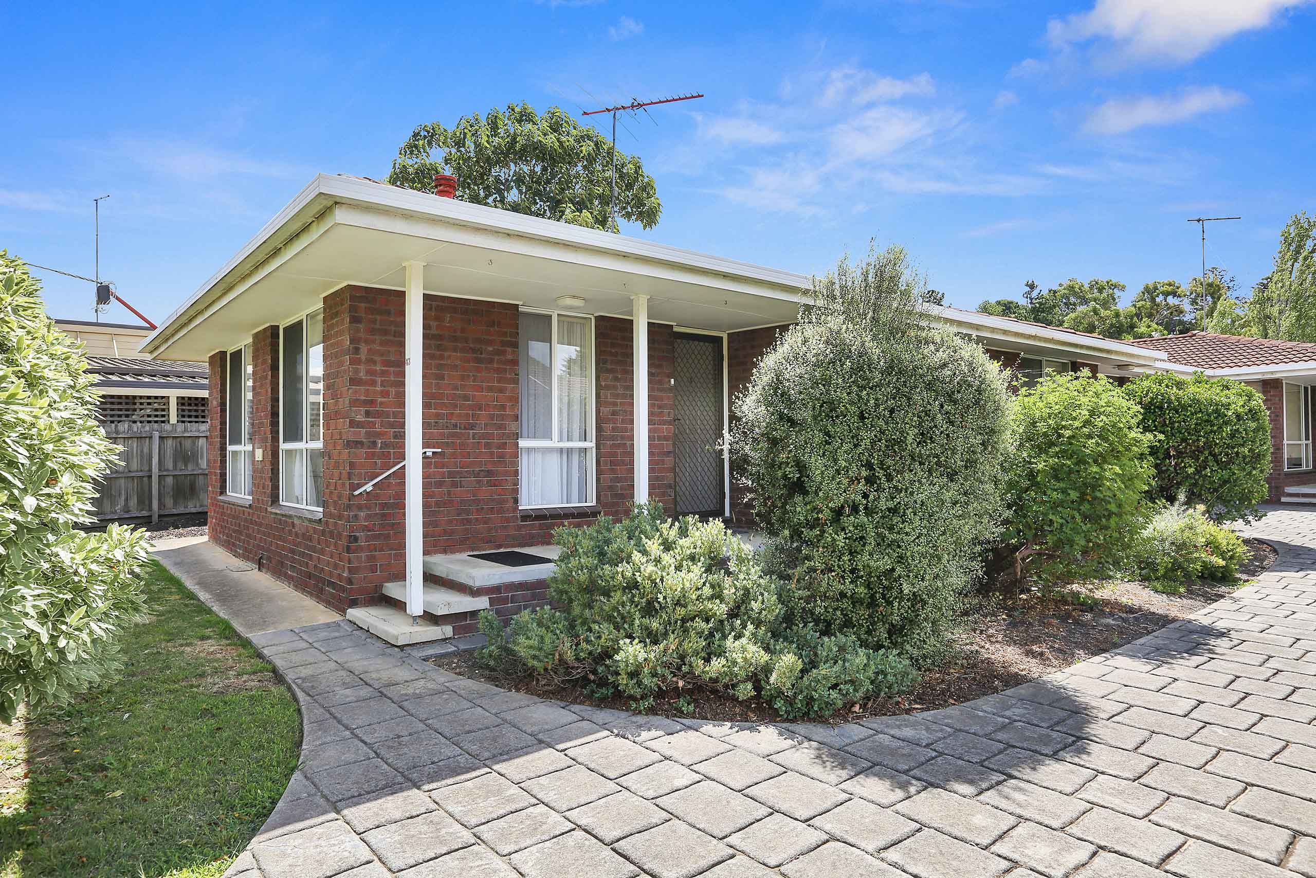 43 Vanessa Avenue, Highton VIC 3216