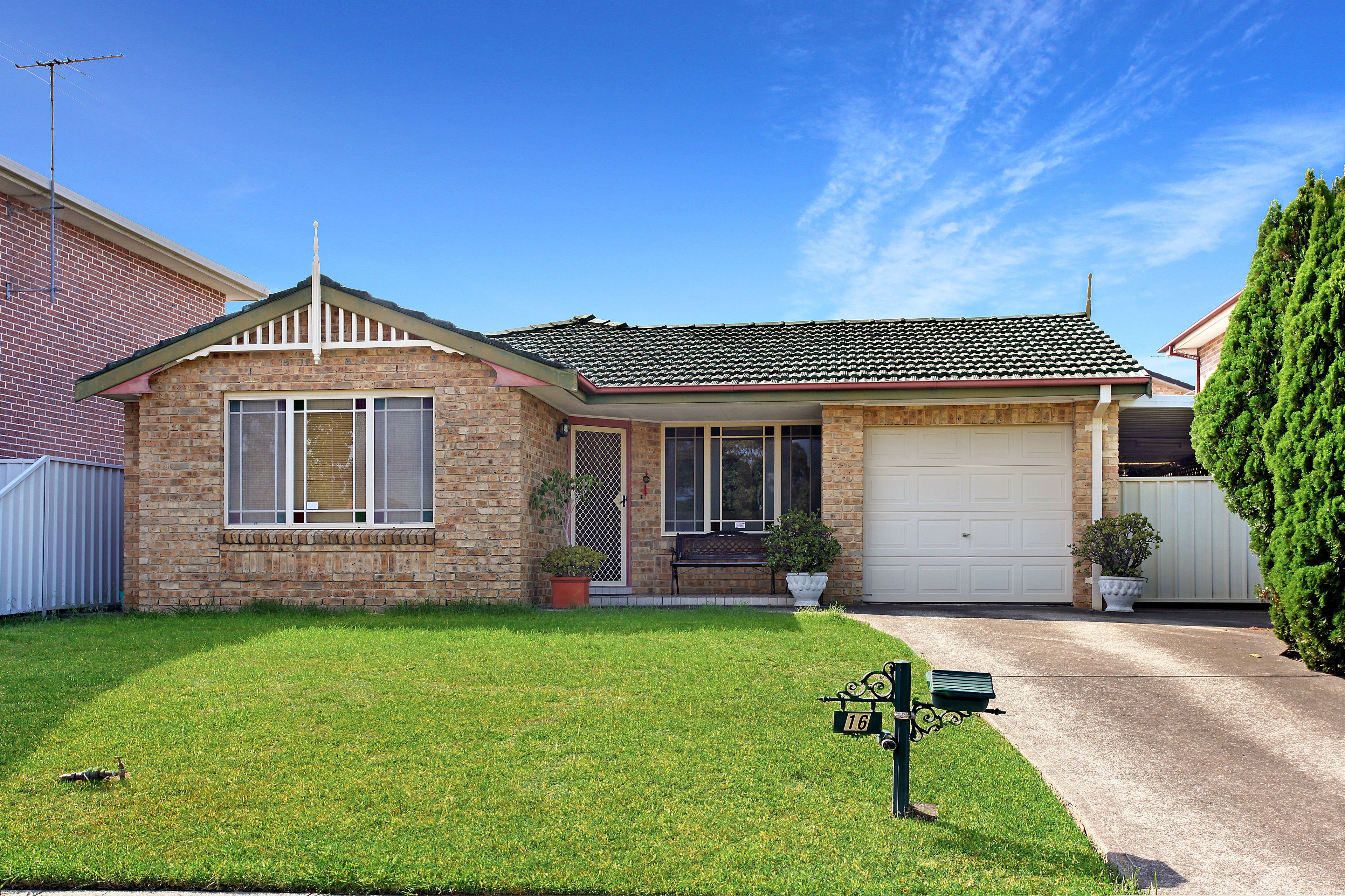 16 Errica Street