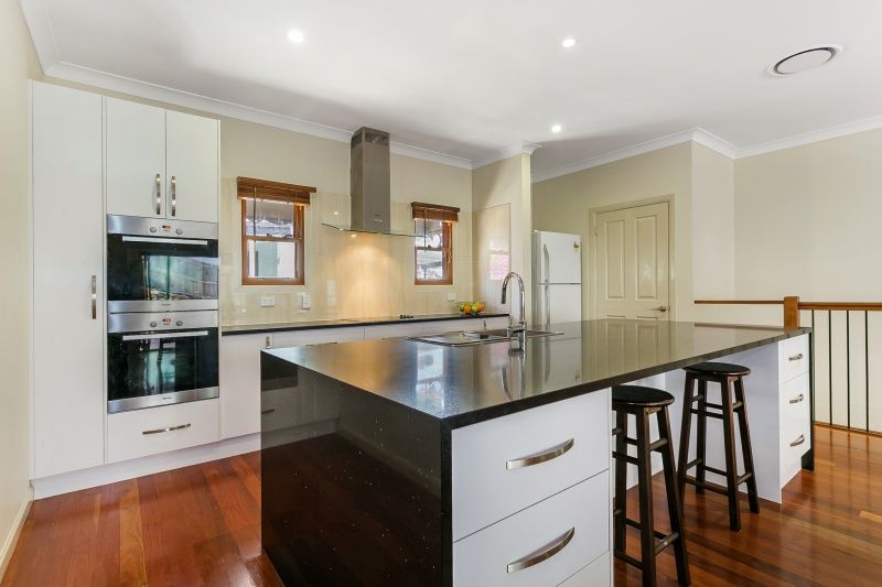 8 Casuarina Street, Seventeen Mile Rocks, QLD 4073