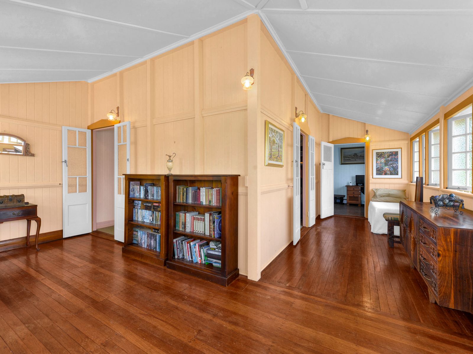19 Wahroonga Road, Ashgrove, QLD 4060